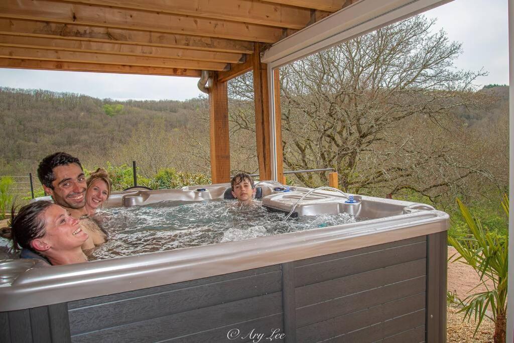 Gite Du Mont Plaisir Villa Chouvigny Eksteriør bilde